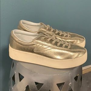 Tretorn metallic platform sneakers